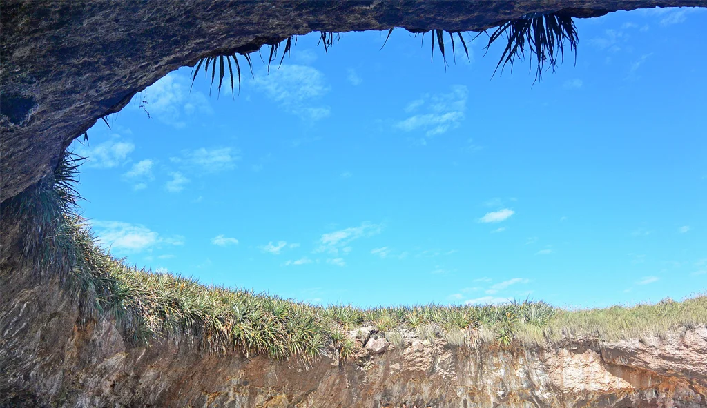Las Islas Marietas Mexico.jpg